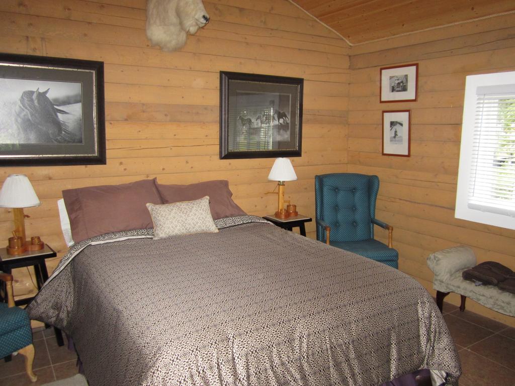 Six Mile River Resort Tagish Quarto foto